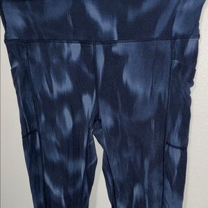 Stylish Blue and White Leggings